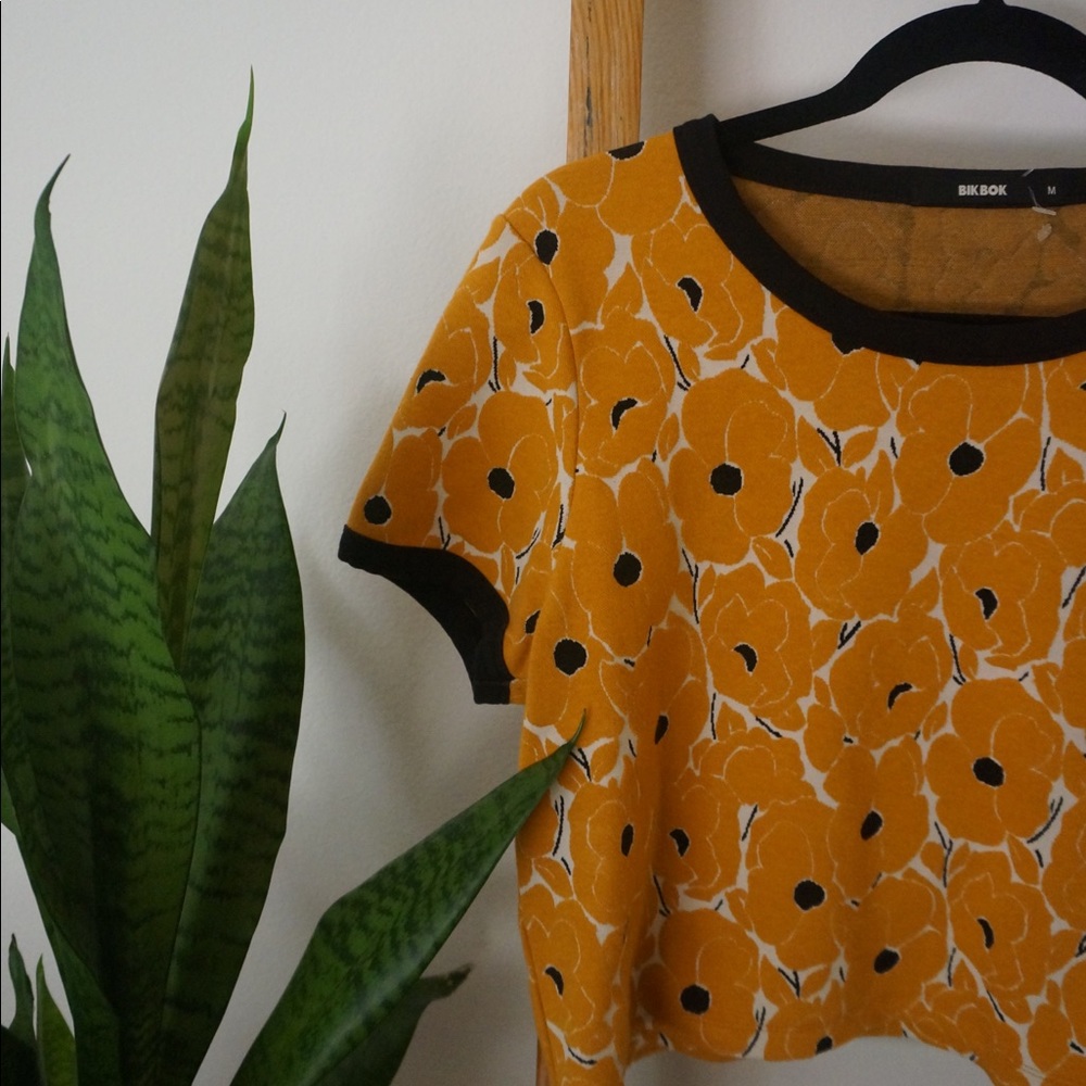 Bikbok crop top